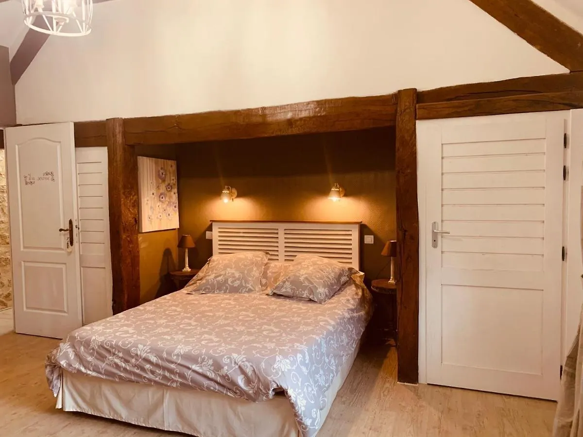 La Maison Rouzies La Bastide-l'Eveque Bed & Breakfast